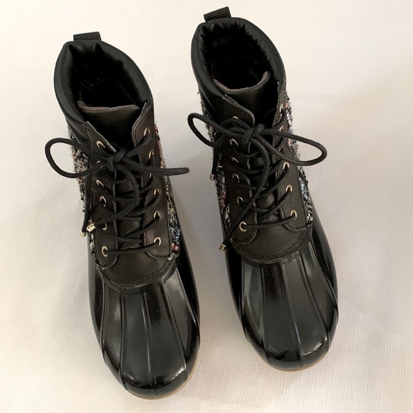 Sam Edelman Caldwell Rain Boots, Size 6, Black with Tweed Trim - Picture 2 of 5